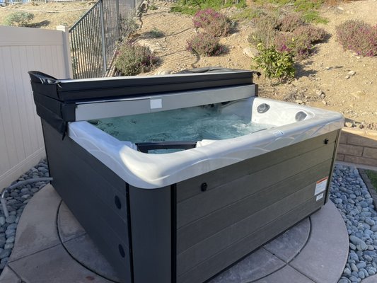 Just Bought a Hot Tub? Don’t DIY the Electricity! - You’ve made the investment—now make sure it’s safe. A new spa needs more than just an outlet; it needs a dedicated circuit and GFCI protection to run safely and efficiently.
​Why hire a specialist?
​Instant Warranty Protection: Many manufacturers void warranties if the wiring isn't certified.
​Safety First: We ensure your family is 100% protected from electrical hazards.
​Code-Compliant: We handle any and all  permits if needed.