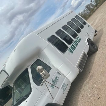 Faithful Shuttle - 25 seats minimum of 15 people booking - Town Car Service Near Me - Blythe, California Faithful Shuttle - 25 seats minimum of 15 people booking - Town Car Service Near Me - Blythe, California