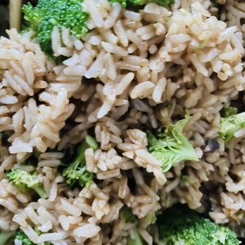 P.F. Chang's - Gluten free fried rice cooked in a gluten free sauce, mushrooms, veggies (broccoli) - Asian Fusion Near Me - Rancho Mirage, California