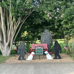 Colorado Landing RV Park - A nice bench to sit in while you meet Mr. Sasquatch and his friends
