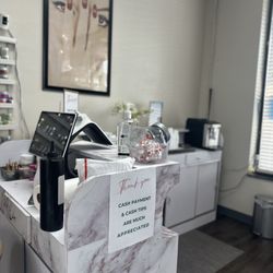 La Luna Nails & Spa - Where you pay