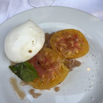 Chez André - Burrata and tomatoes - French Near Me - Paris, 75
