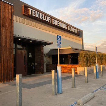 Temblor Brewing Company - Dog Friendly Restaurant with outdoor heated or misted patio. - Breweries Near Me - Bakersfield, California Temblor Brewing Company - Dog Friendly Restaurant with outdoor heated or misted patio. - Breweries Near Me - Bakersfield, California