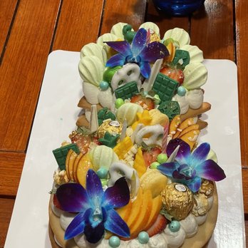 Tropicakes - Custom Cakes Near Me - Honolulu, Hawaii Tropicakes - Custom Cakes Near Me - Honolulu, Hawaii
