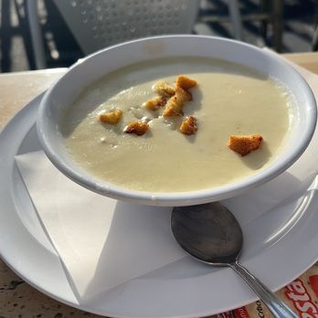 Pike Restaurant & Bar - Long Beach - Tasty clam chowder. - Bars Near Me - Long Beach, California Pike Restaurant & Bar - Long Beach - Tasty clam chowder. - Bars Near Me - Long Beach, California
