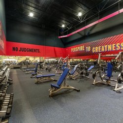 Crunch Fitness - Frisco