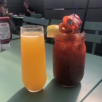 Snug Harbor - Mimosa, Bloody Mary - Diners Near Me - Santa Monica, California