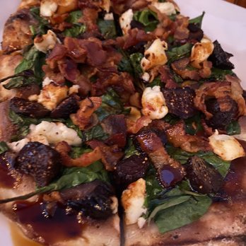 Metropolitan Kitchen & Lounge - Fig and Goat Cheese Flatbread - New American Near Me - Annapolis, Maryland Metropolitan Kitchen & Lounge - Fig and Goat Cheese Flatbread - New American Near Me - Annapolis, Maryland