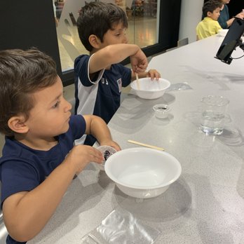 Children's Science Center - Science center they can make up to 3 experiments. - Museums Near Me - Fairfax, Virginia