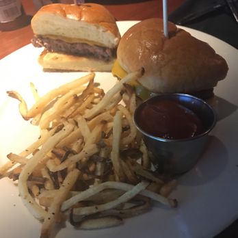 131 MAIN Restaurant - Kids meal cheese burger - New American Near Me - Blakeney, North Carolina
