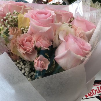 Dannhiflowers - What I got... pink roses - Florists Near Me - San Gabriel, California Dannhiflowers - What I got... pink roses - Florists Near Me - San Gabriel, California