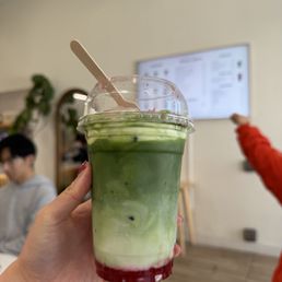 Strawberry Matcha Einspanner Strawberry Matcha Einspanner