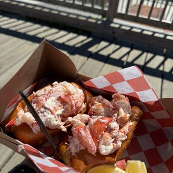 Footbridge Lobster - Seafood Near Me - Ogunquit, Maine