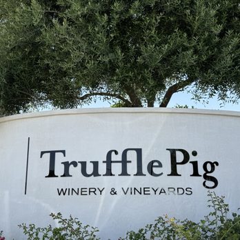 Truffle Pig Winery & Vineyards - Entrance - Wineries Near Me - Temecula, California Truffle Pig Winery & Vineyards - Entrance - Wineries Near Me - Temecula, California