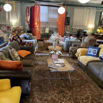 The Drip Community Coffeehouse - Awesome casual seating - Coffee & Tea Near Me - Saint Louis, Missouri