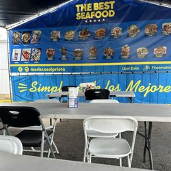 Mariscos El Prieto - Seating Area