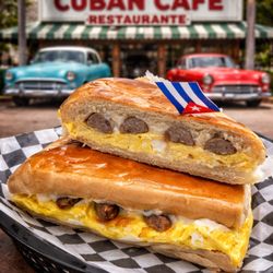 Henry's Cuban Cafe