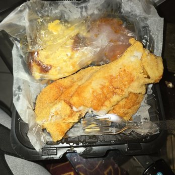 Triceys DC - Whiting, candied yams and Mac and cheese - Food Delivery Services Near Me - Washington, DC, District of Columbia