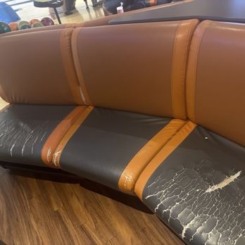 Incredibowl Entertainment - Bowling Seating Area in need of update - Bowling Near Me - Winter Haven, Florida Incredibowl Entertainment - Bowling Seating Area in need of update - Bowling Near Me - Winter Haven, Florida