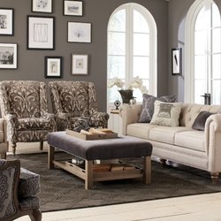 LifeStyles Furniture - Modern living room furniture