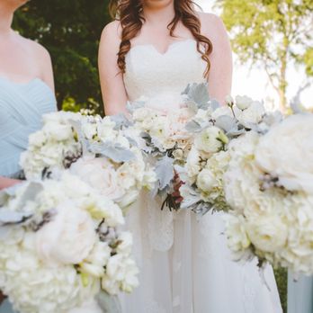 I Do Flowers & Decor - Floral Designers Near Me - Bridgewater, Nova Scotia I Do Flowers & Decor - Floral Designers Near Me - Bridgewater, Nova Scotia