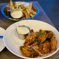 Maui Brewing Co. Waikiki - Buffalo Wings