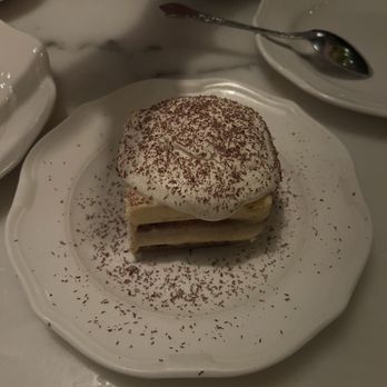 Donna's - Tiramisu - Italian Near Me - Los Angeles, California Donna's - Tiramisu - Italian Near Me - Los Angeles, California