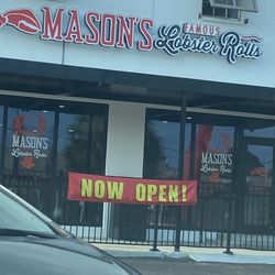 Mason’s Famous Lobster Rolls