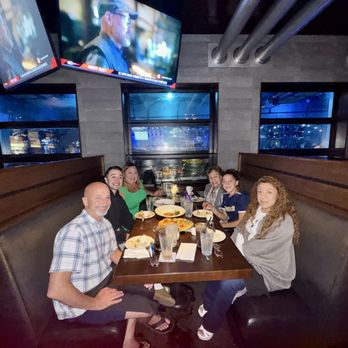 Yard House - Big comfy booth - Vegetarian Near Me - San Diego, California Yard House - Big comfy booth - Vegetarian Near Me - San Diego, California