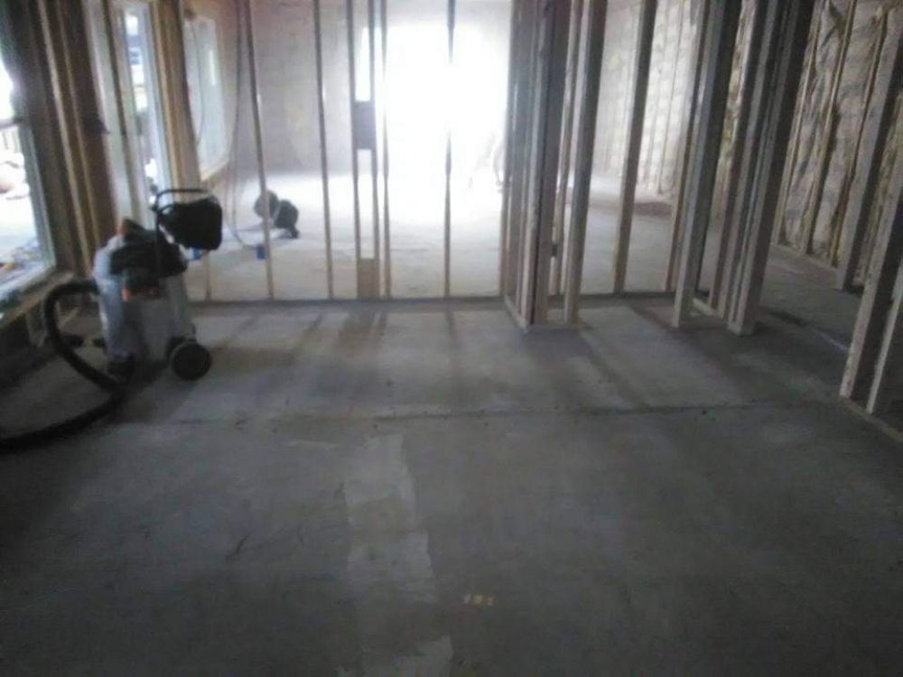 Slide of Colonial Roofing and Construction LLC