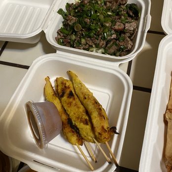 Phuket Thai Cafe - Beef Larb & Chicken Satay - Thai Near Me - Mount Shasta, California