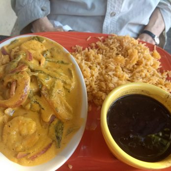 Roberto's Cantina - $19 rajitas poblanas with shrimp - Mexican Near Me - Sunnyvale, California Roberto's Cantina - $19 rajitas poblanas with shrimp - Mexican Near Me - Sunnyvale, California