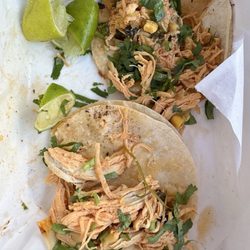Birrieria Chivis - Street Chicken Tacos