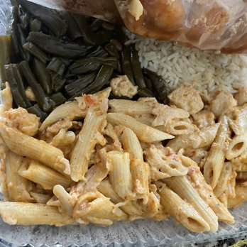 Cuzzo's Cuisine - Lobster Mac & cheese, Collards and Rice - Southern Near Me - Charlotte, North Carolina Cuzzo's Cuisine - Lobster Mac & cheese, Collards and Rice - Southern Near Me - Charlotte, North Carolina