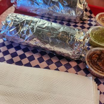 Habanero Fresh Mexican Grill - Small machaca and large bacon breakfast burrito - Mexican Near Me - Phoenix, Arizona