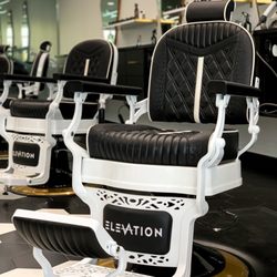 Elevation Grooming Lounge