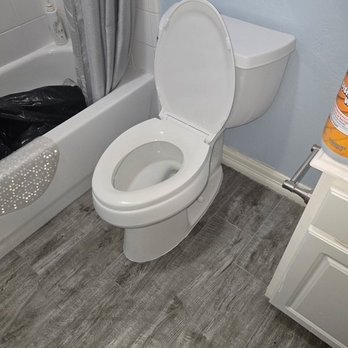 Vossler Plumbing - Look how clean they left work area - Plumbing Near Me - Houston, Texas Vossler Plumbing - Look how clean they left work area - Plumbing Near Me - Houston, Texas