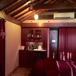 Osiris Wellness & Day Spa - Massage Room