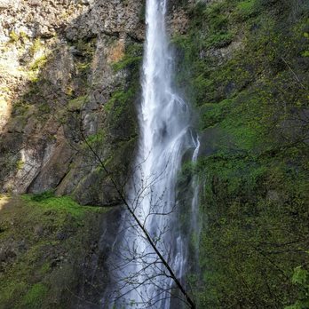 Multnomah Falls - Hiking Near Me - Bridal Veil, Oregon Multnomah Falls - Hiking Near Me - Bridal Veil, Oregon