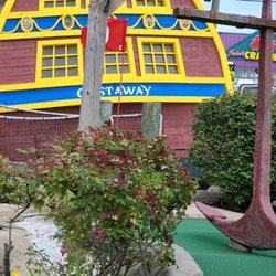 Castaway Cove Adventure Golf
