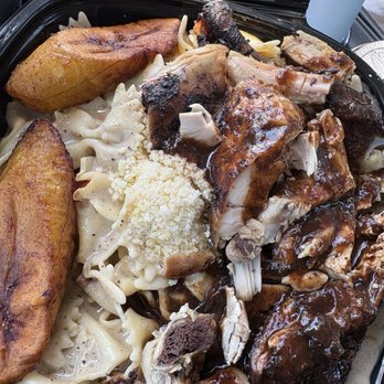 Chef Bigwayne Jamaican Cuisine - Jerk chicken Alfredo (Rasta Pasta) w/ plantain - Caribbean Near Me - Buffalo, New York