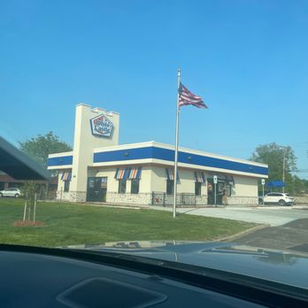 White Castle - a view of a blue and white building with an american flag flying in front of it - Fast Food Near Me - Clinton Twp., Michigan White Castle - a view of a blue and white building with an american flag flying in front of it - Fast Food Near Me - Clinton Twp., Michigan