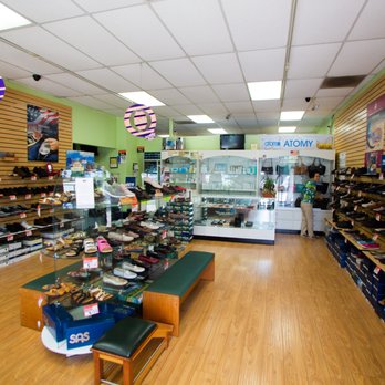 SAS Shoes - inside store - Shoe Stores Near Me - Cerritos, California SAS Shoes - inside store - Shoe Stores Near Me - Cerritos, California