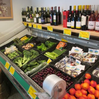 Higgins Beach Market - Always lots of fresh veggies - Beer, Wine & Spirits Near Me - Scarborough, Maine Higgins Beach Market - Always lots of fresh veggies - Beer, Wine & Spirits Near Me - Scarborough, Maine