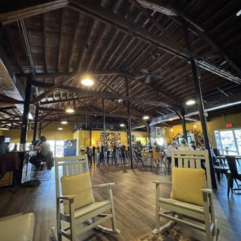 The Buzz - Inside - Coffee & Tea Near Me - Hendersonville, North Carolina