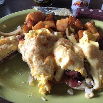 Hashes & Brews - Fried Chicken Benedict - Bars Near Me - San Bruno, California Hashes & Brews - Fried Chicken Benedict - Bars Near Me - San Bruno, California