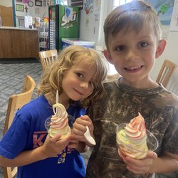 Sweet Thangs & Such - My kids had the rainbow ice cream and loved it!!!