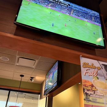 Applebee's Grill + Bar - American Near Me - Anaheim, California