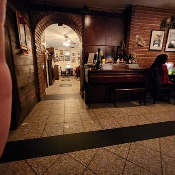 Manducatis Rustica - Italian Near Me - Long Island City, New York