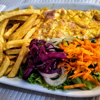 Restaurante Zeca Da Bica - Ham and Cheese Omelet (€10) - Portuguese Near Me - Tavira, 08